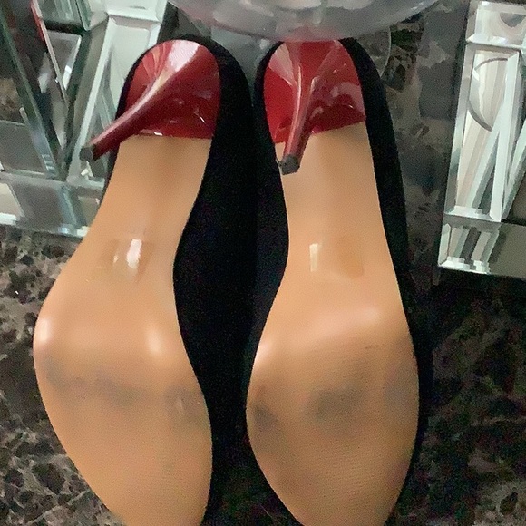 Shoes - Picture 3 of 3